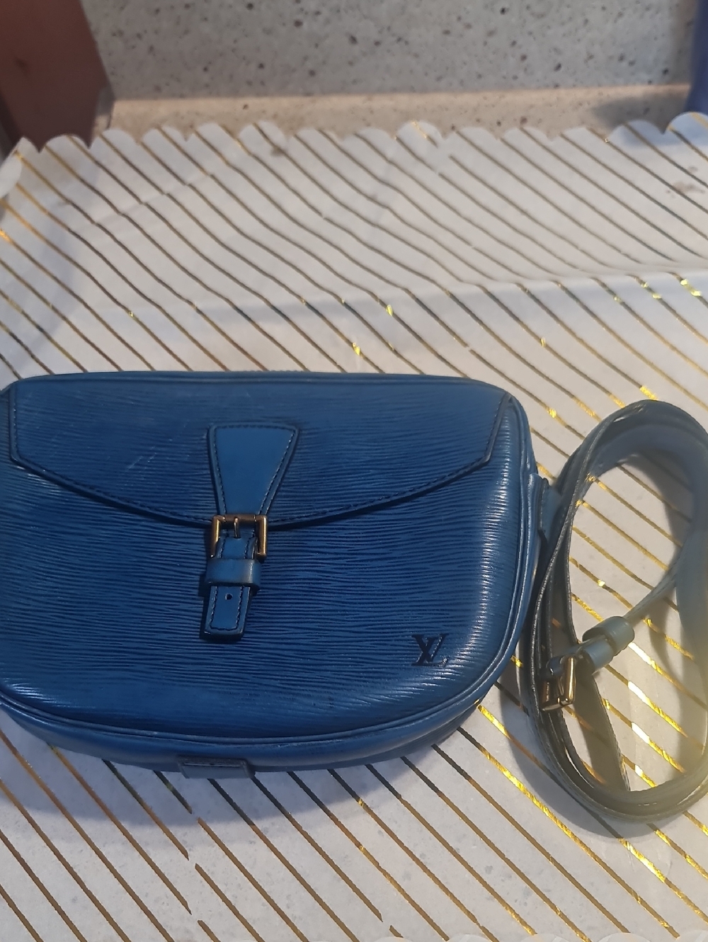 LOUIS VUITTON LEATHER JUENE FILLE EPI SHOULDER/CROSSBODY Toledo Blue π - Picture 16 of 16